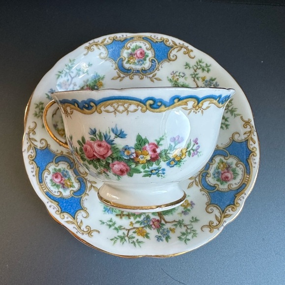 Foley English Bone China DEMITASSE Teacup Saucer ‘Broadway’ Bird Blue Scrolls - Picture 5 of 13